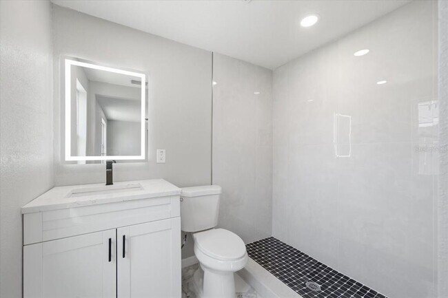 Building Photo - 6224 Keller Dr