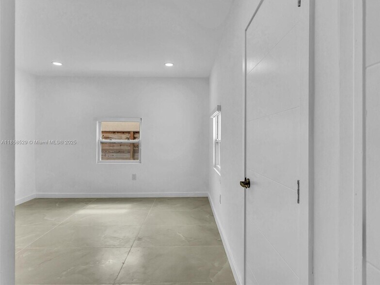 Building Photo - 107 Central Ave