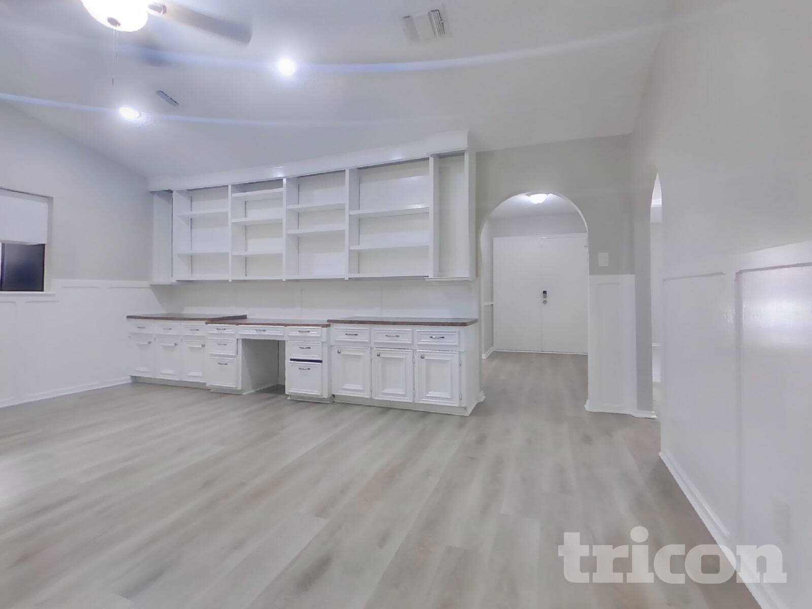 Building Photo - 902 Lanell St