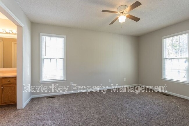 Building Photo - 1021 Amber Acres Ln