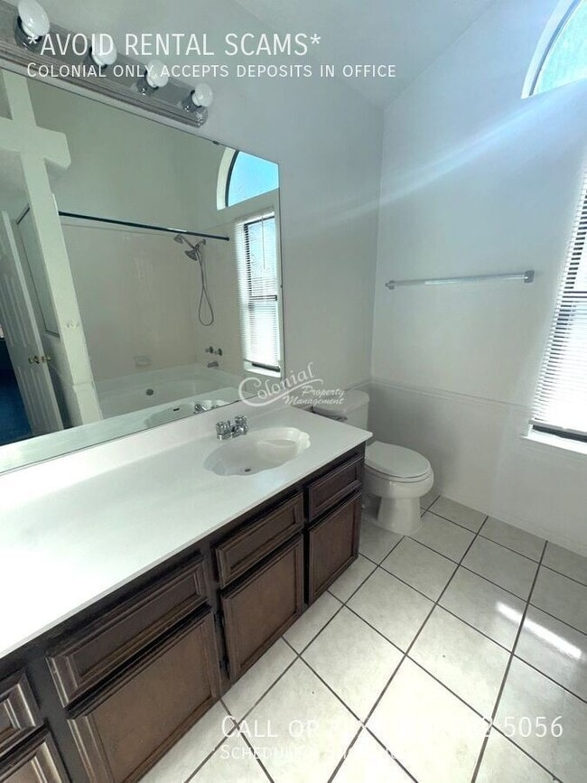 Building Photo - 216 Appaloosa Dr