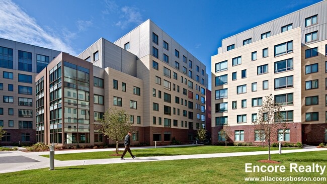 Building Photo - 285 Third St. Unit 121