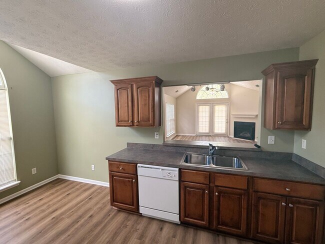 Building Photo - Patio Home in Yorktown Area