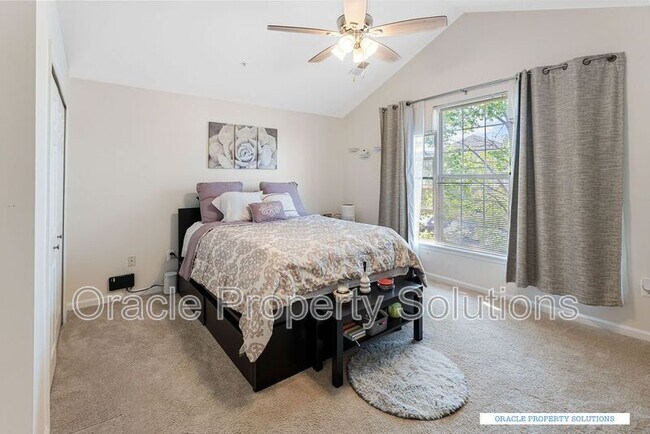 Building Photo - 6223 Wild Swan Way