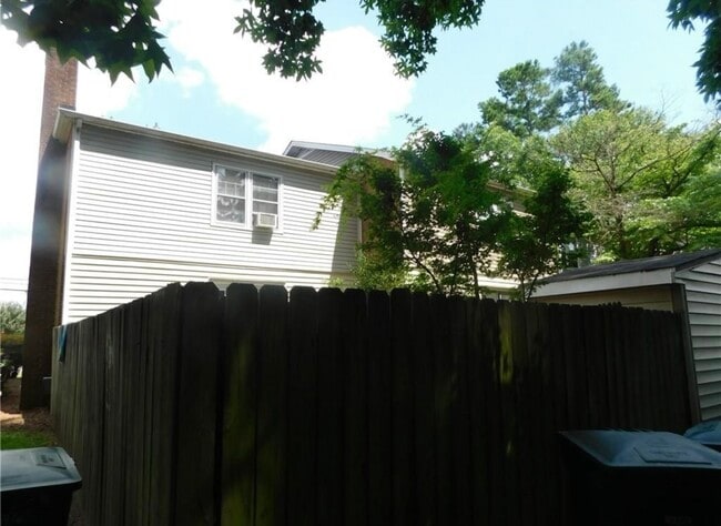 Building Photo - 3516 Fayetteville Rd