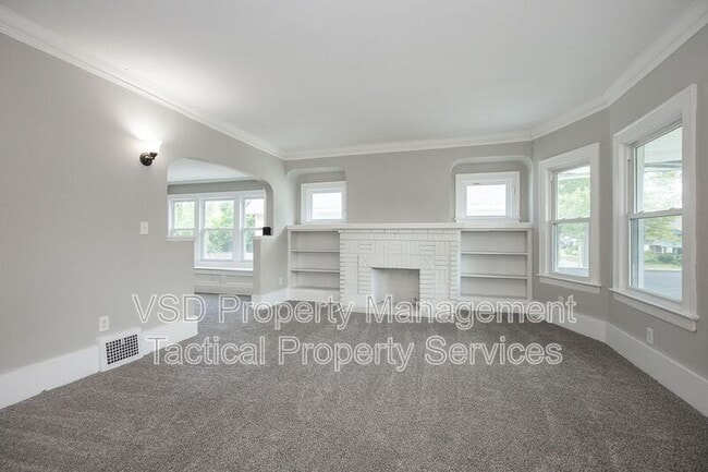 Building Photo - 3694 E 147th St