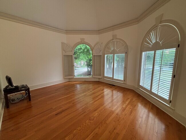 Building Photo - 10615 Honey Brook Cir