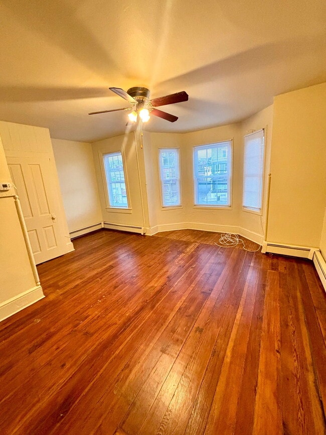 Building Photo - 690 Columbia Ave