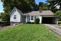 Building Photo - Large 2 Bedroom Home For Rent Near Madison...