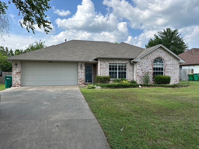 Building Photo - Available June 1st! 3-Bedroom, 2-Bathroom ...
