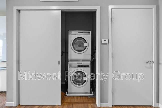 Building Photo - 4100 Lindell Blvd