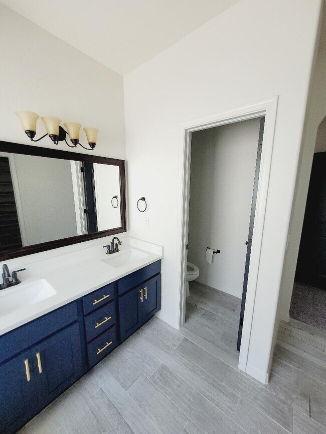 Building Photo - 7505 Hitching Post