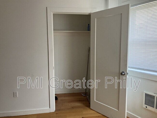 Building Photo - 332 N 62nd St