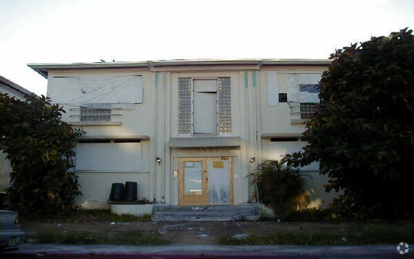 Building Photo - Sabrina Apartments
