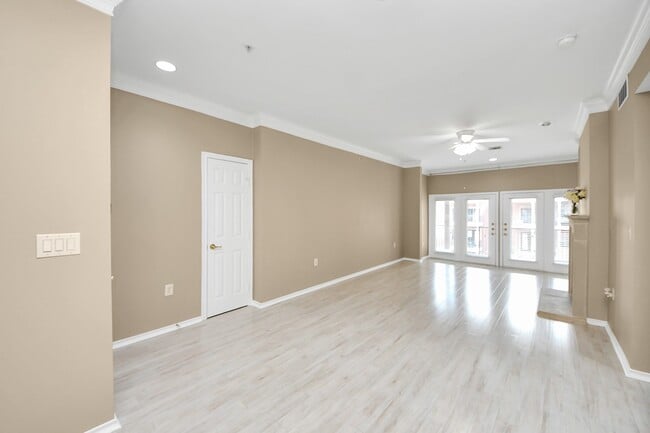 Building Photo - 2400 McCue Rd