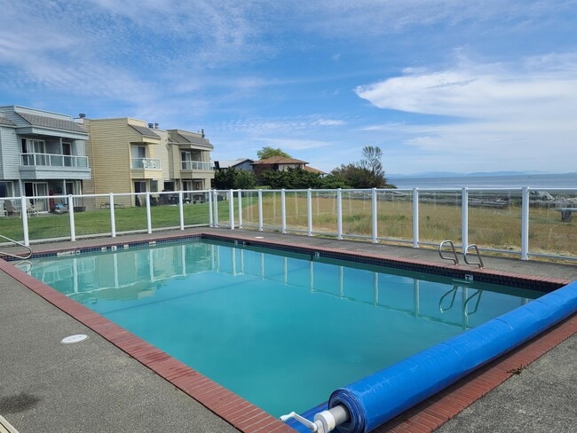 Building Photo - 1728 Edwards Dr