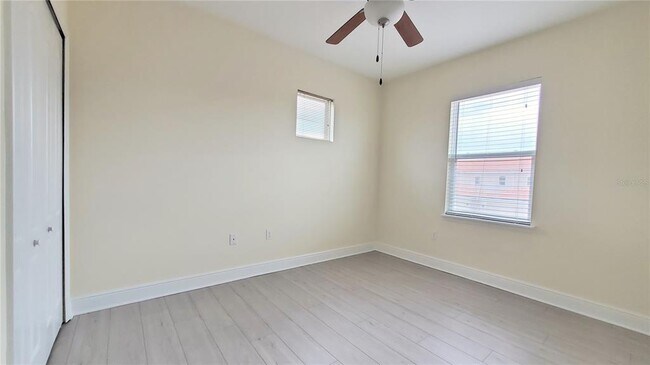Building Photo - 3118 Camino Real Dr N