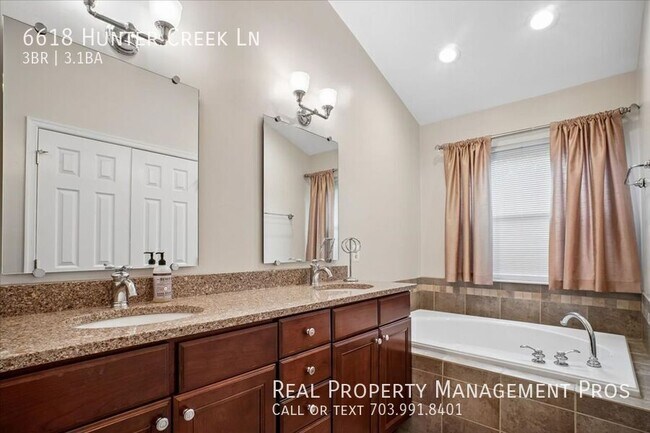 Building Photo - 6618 Hunter Creek Ln