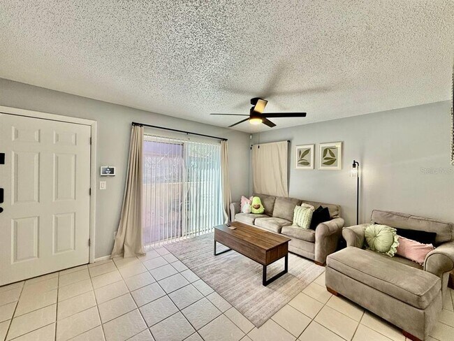 Building Photo - 1843 Bough Ave