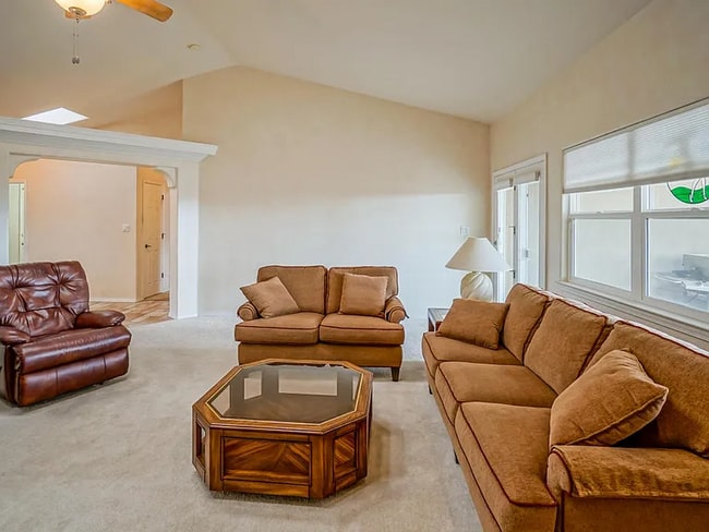 Building Photo - 8709 Tierra Alegre Dr NE