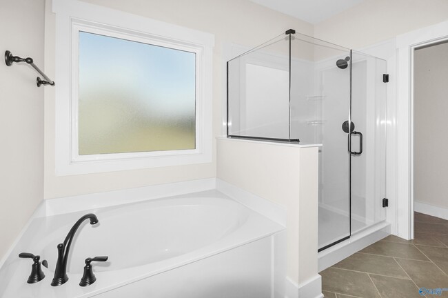 Building Photo - 65 Dylan Rd