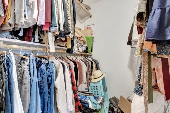 Building Photo - 2305 Lowson Blvd