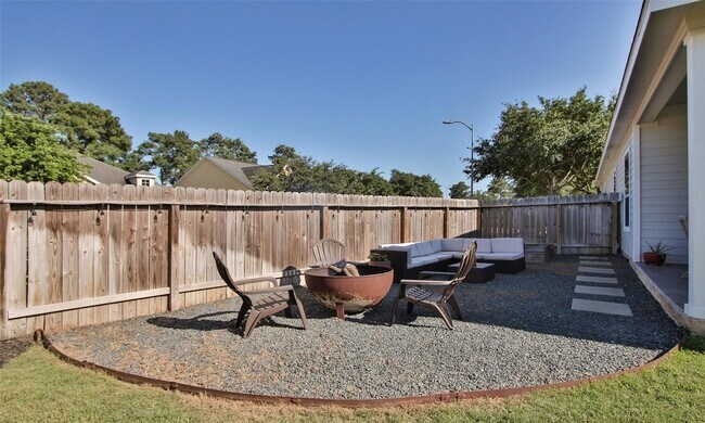 Building Photo - 12802 Magnolia Arbor Ct