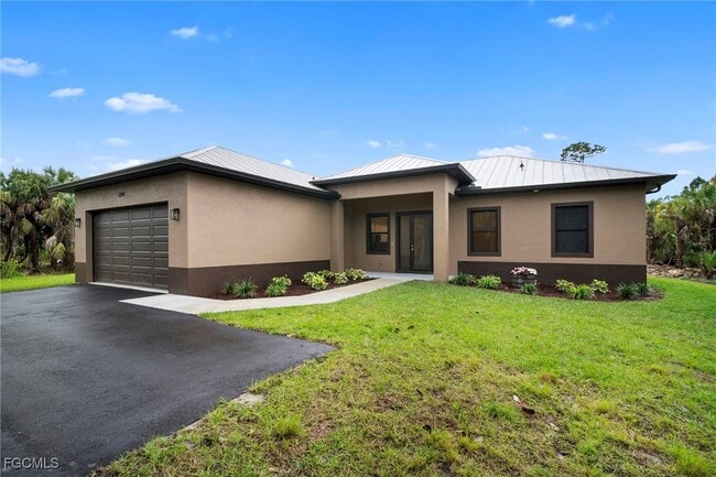 Building Photo - 3244 32nd Ave SE