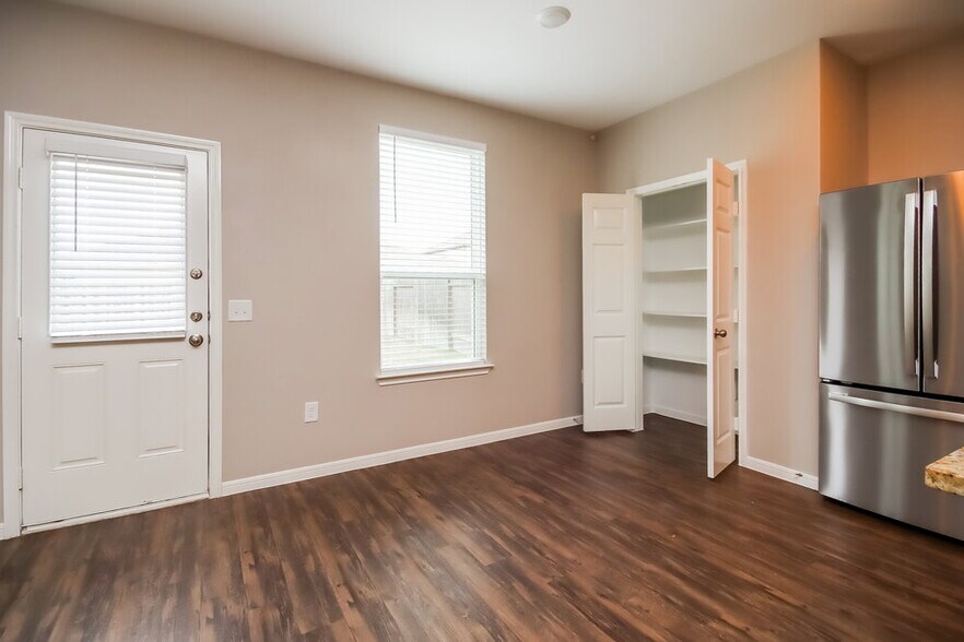 Building Photo - 4430 Autumn Pass Ct