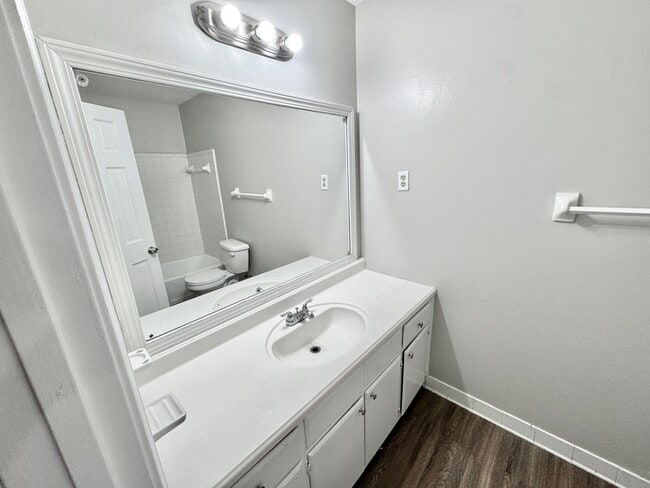 Building Photo - 5334 Craigmont Dr