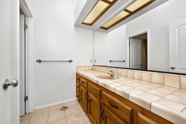 Building Photo - 2901 Loveland Way