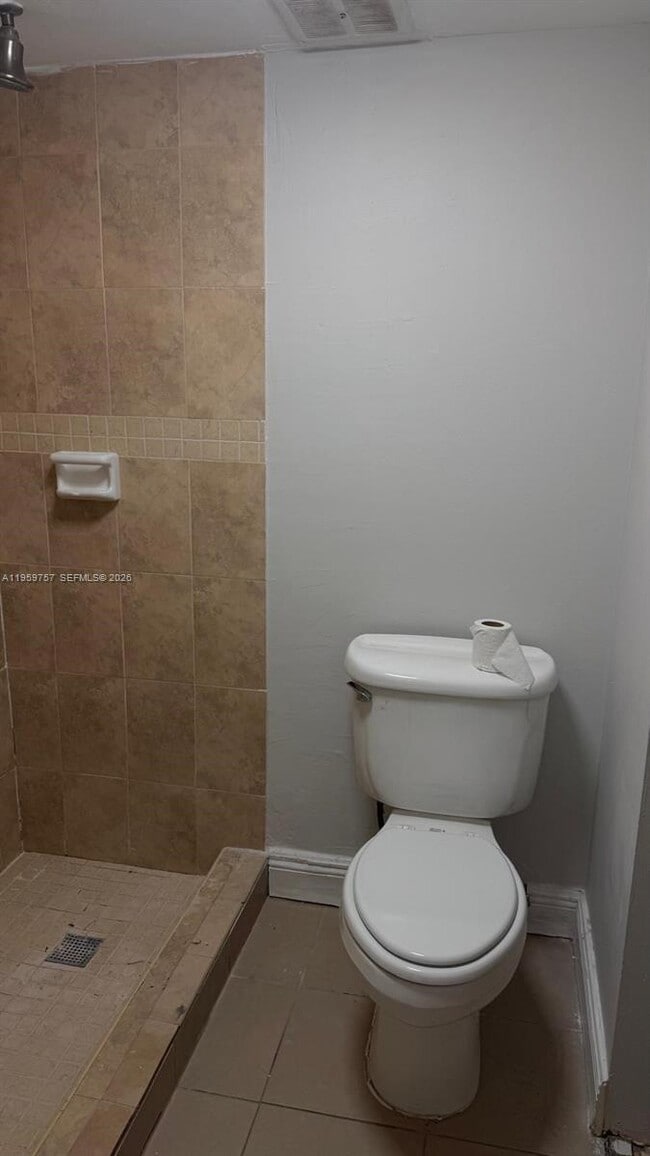 Building Photo - 110 SW 108th Ave