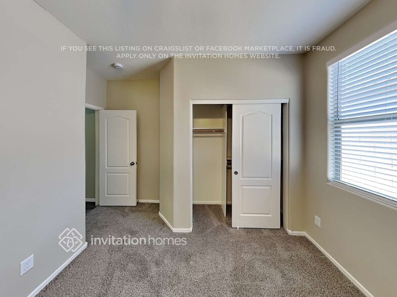 Building Photo - 12552 W Estero Ln