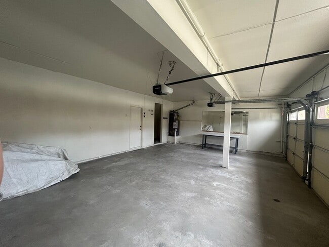 Building Photo - 757 N Temescal St