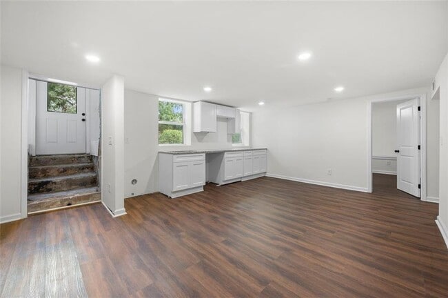 Building Photo - 1721 Hortense Pl NW