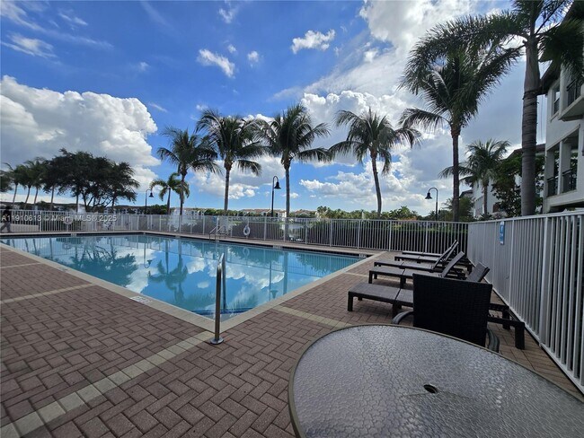 Building Photo - 11938 SW 26th Ct