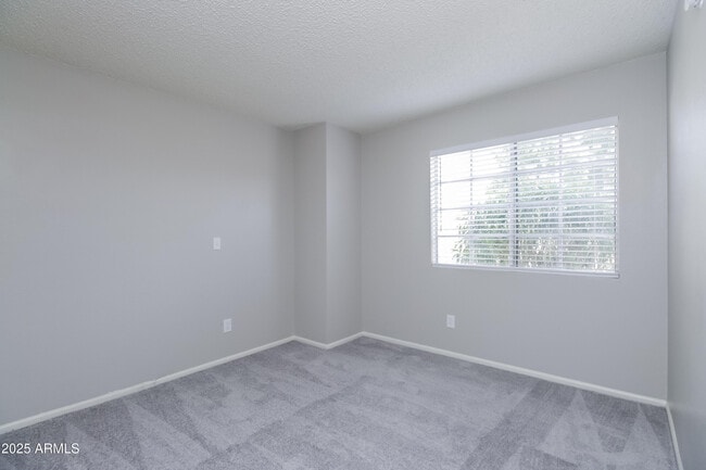 Building Photo - 7619 W Desert Cove Ave