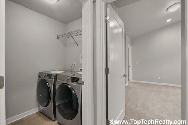 Building Photo - Gorgeous Modern New Construction 3BD · 2.5...