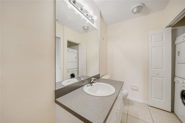 Building Photo - 2061 Willow Hammock Cir