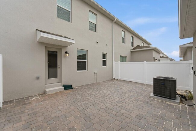 Building Photo - 2164 Rider Rain Ln