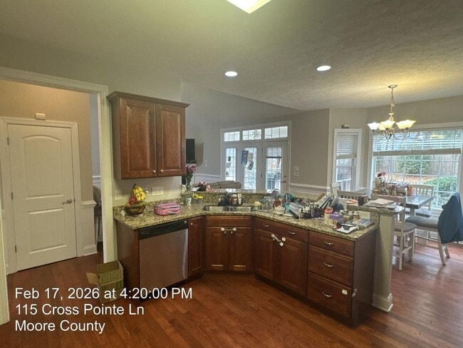 Building Photo - 115 Cross Pointe Ln