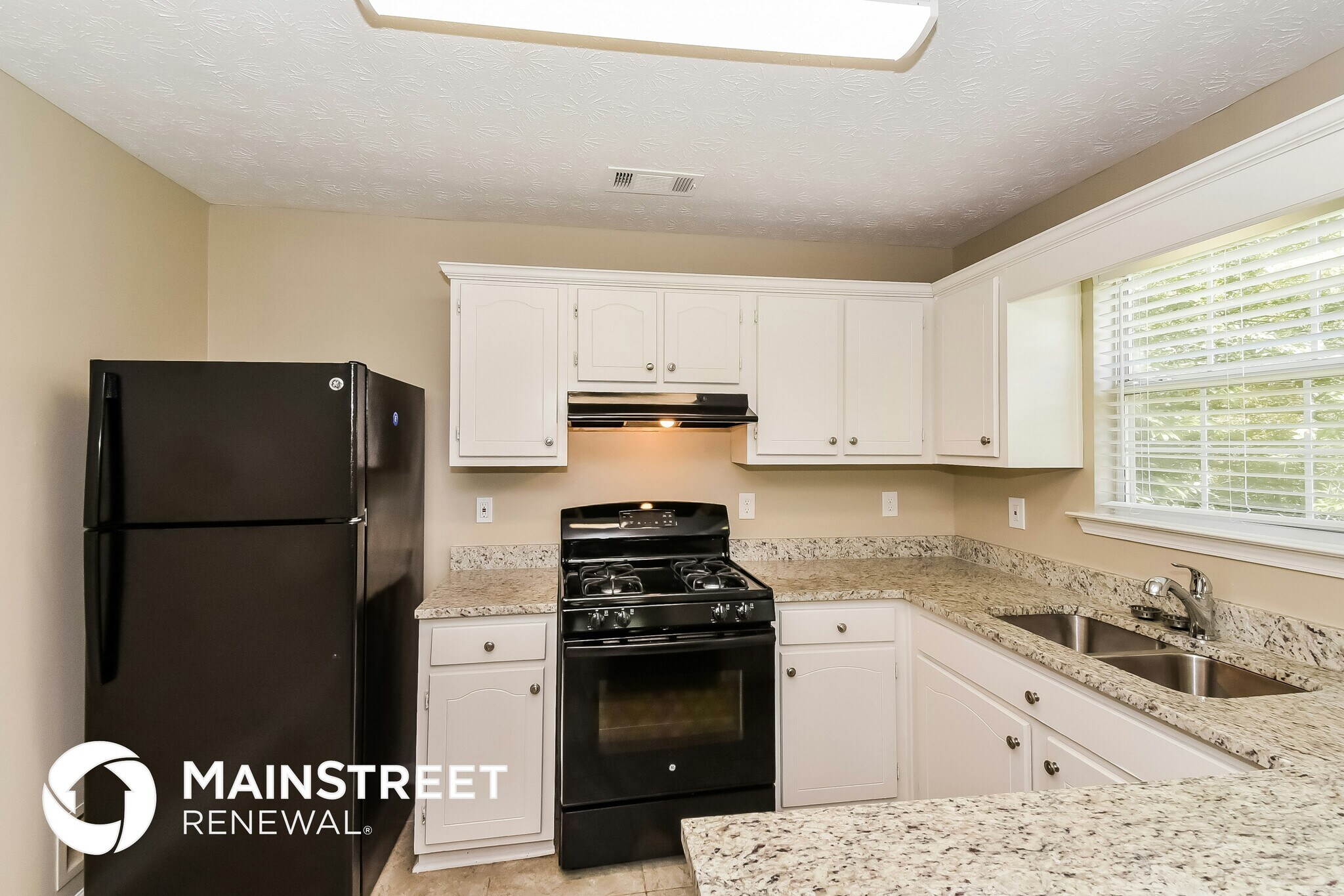 Building Photo - 4642 Latchwood Dr