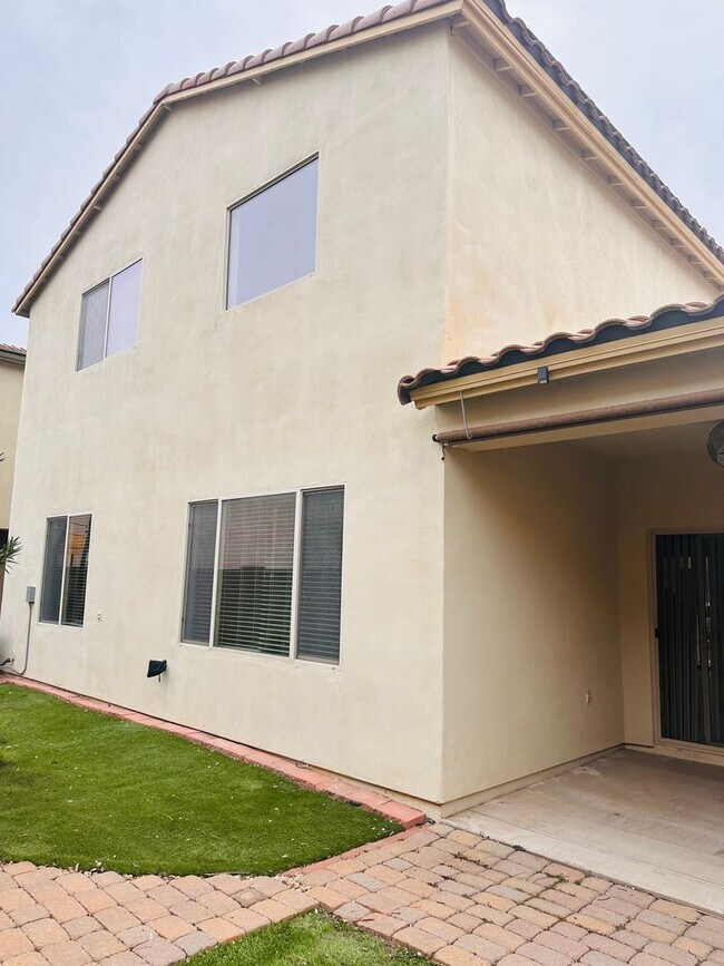 Building Photo - Rancho Sahuarita Home - Lovely 2 Bedroom Plus Den -AVAILABLE JAN 3rd!