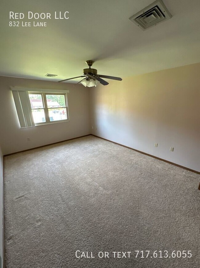 Building Photo - 832 Lee Ln