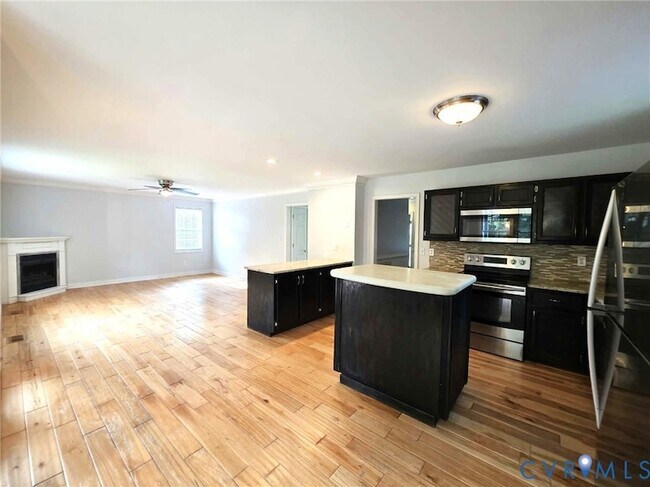 Building Photo - 21500 Runaround Ln