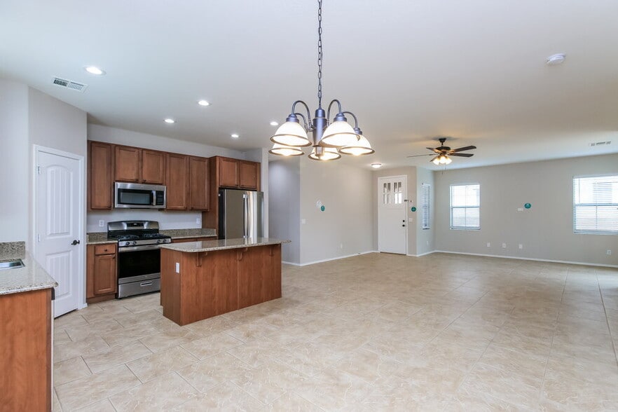 Building Photo - 21899 S 215th St