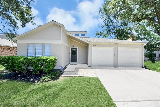 Building Photo - 18019 Autumn Hills Dr