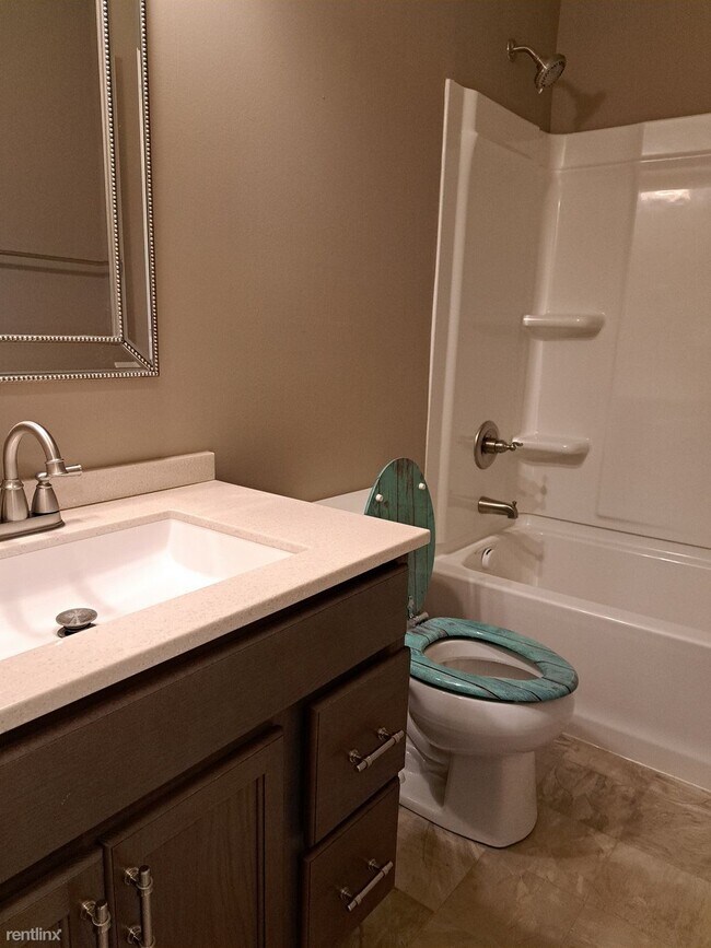 Building Photo - 2 br, 2 bath Condo - 225 Waterhaven Way