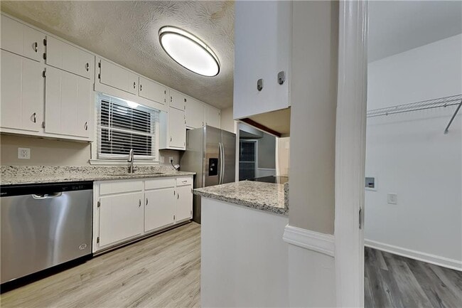 Building Photo - 3494 Sheree Trail