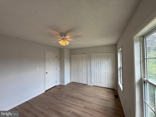 Building Photo - 10506 Boxmeer Ct